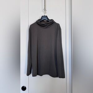 Men's Gray Long Sleeve Shirt